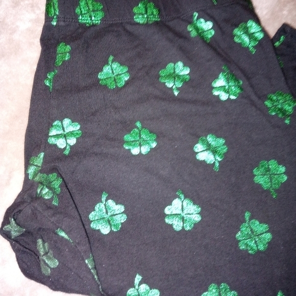 No boundaries st Patrick's day capris - Picture 2 of 4